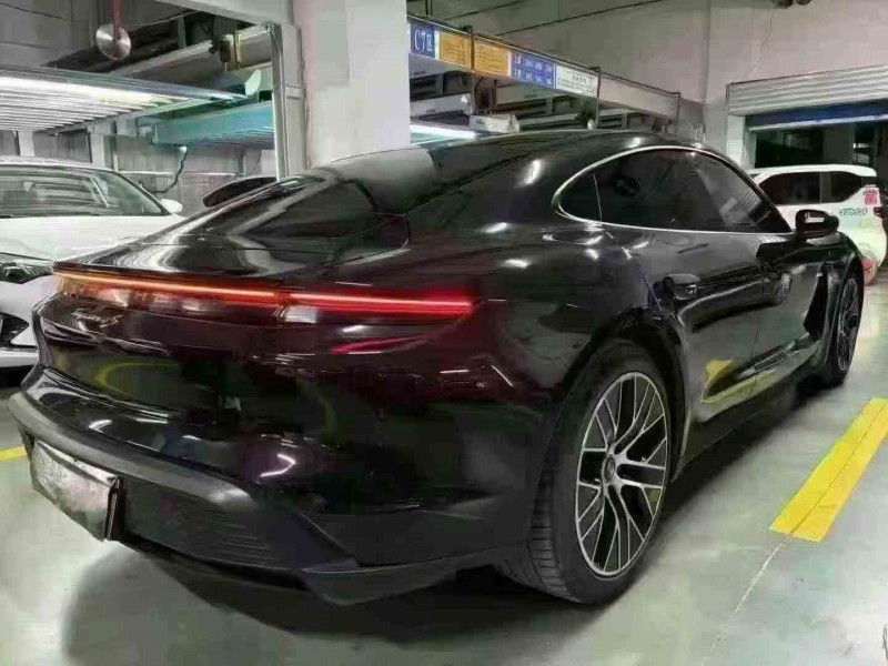 毕节21年保时捷Taycan9