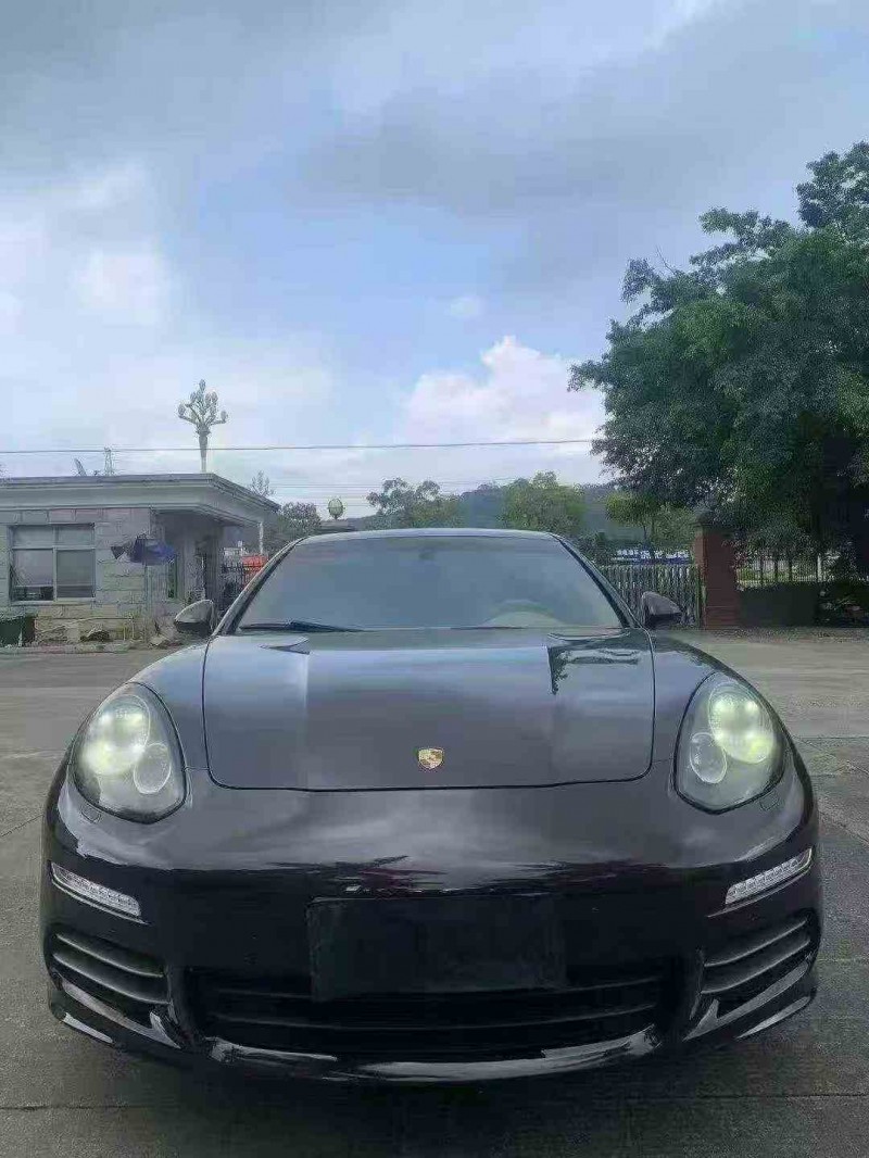 三明14年保时捷帕拉梅拉1
