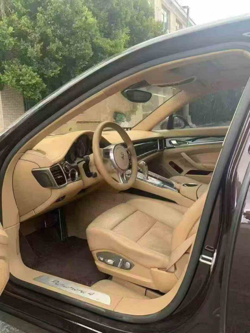 三明14年保时捷帕拉梅拉4