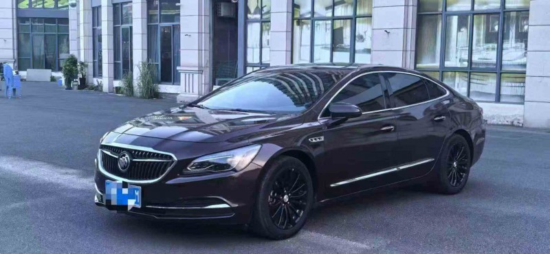 福州18年别克君越3