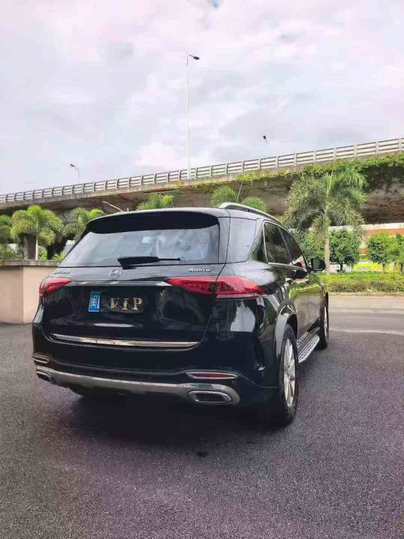 福州19年奔驰GLE9