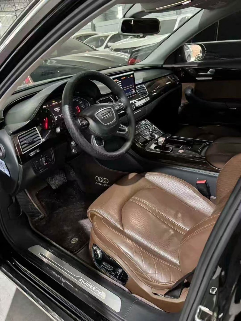 保定16年奥迪A8L2