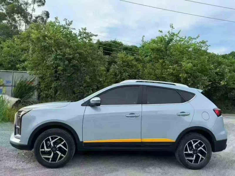 贵港23年江淮思皓8