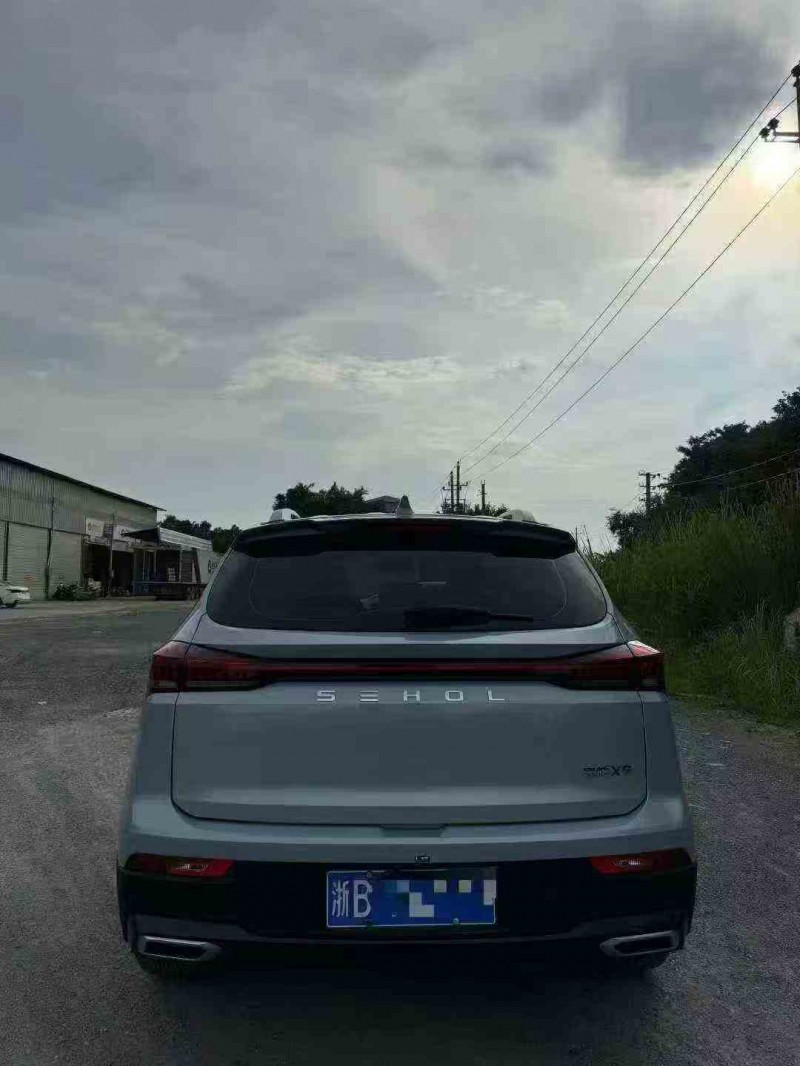 贵港23年江淮思皓9