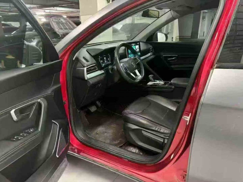 泸州20年比亚迪宋6