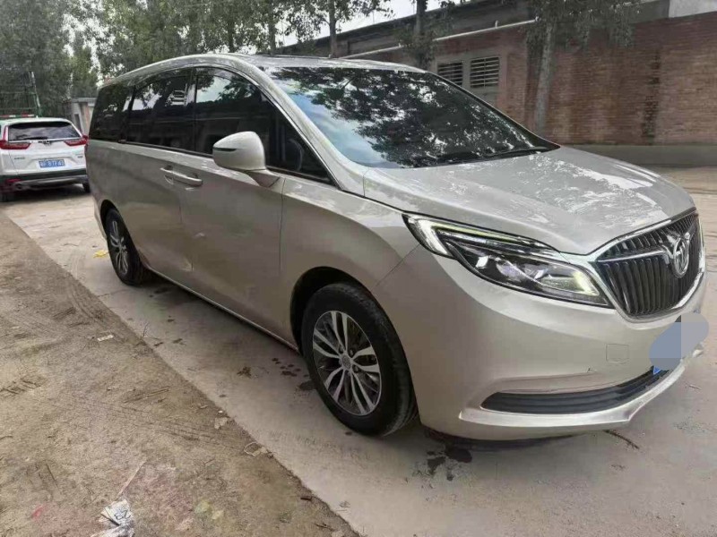 保定19年别克GL83