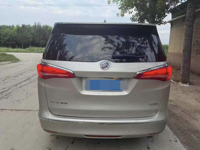 保定19年别克GL88