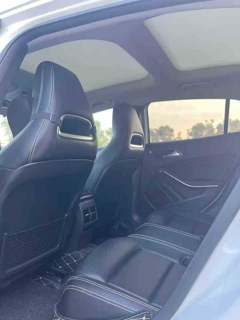 景德镇19年奔驰GLA6