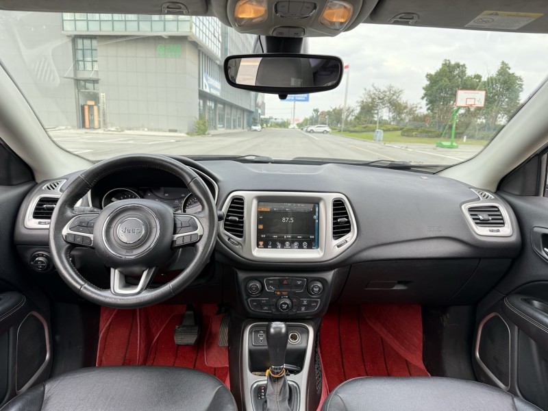 盐城17年Jeep指南者8