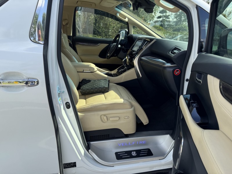 盐城19年丰田威尔法7