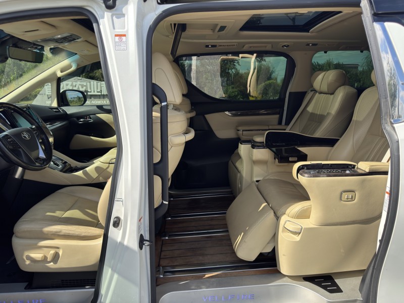 盐城19年丰田威尔法8