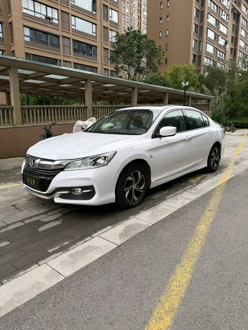宿迁16年本田雅阁3