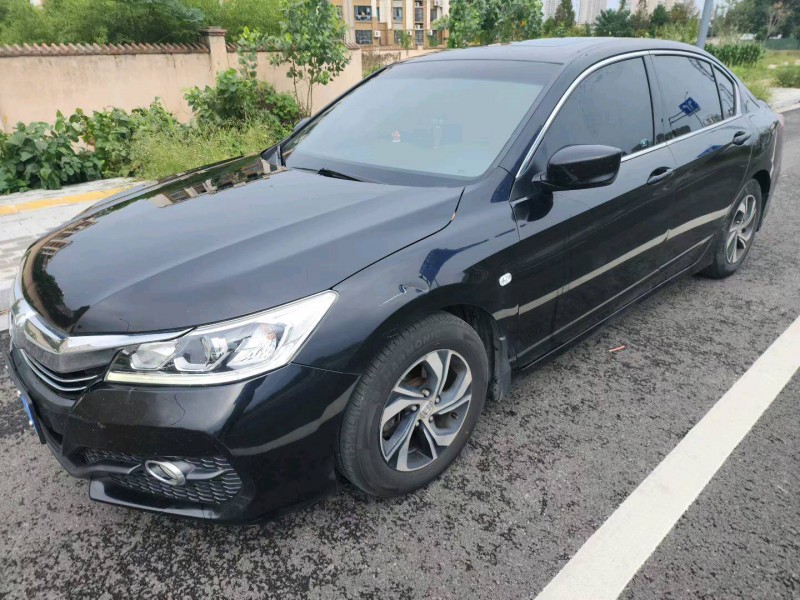 宿迁16年本田雅阁3