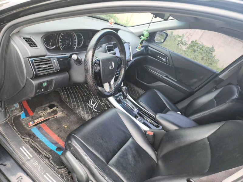 宿迁16年本田雅阁4