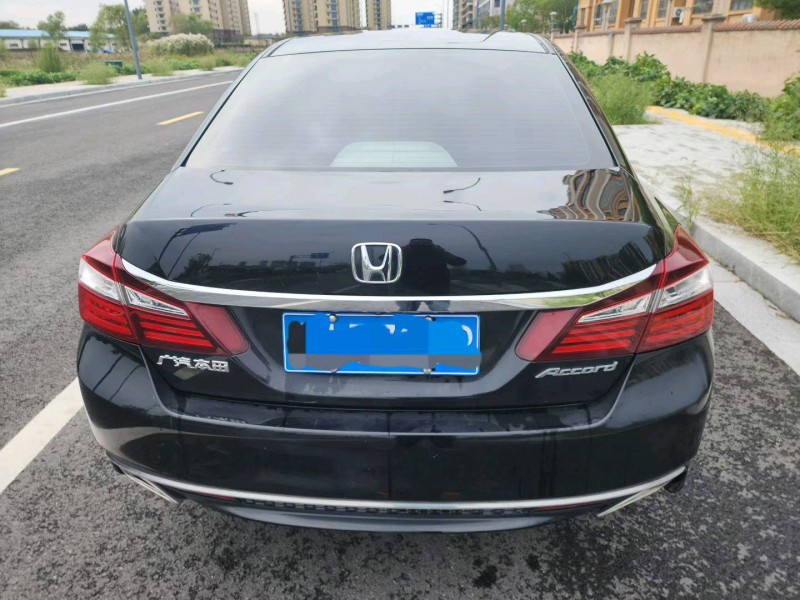 宿迁16年本田雅阁9