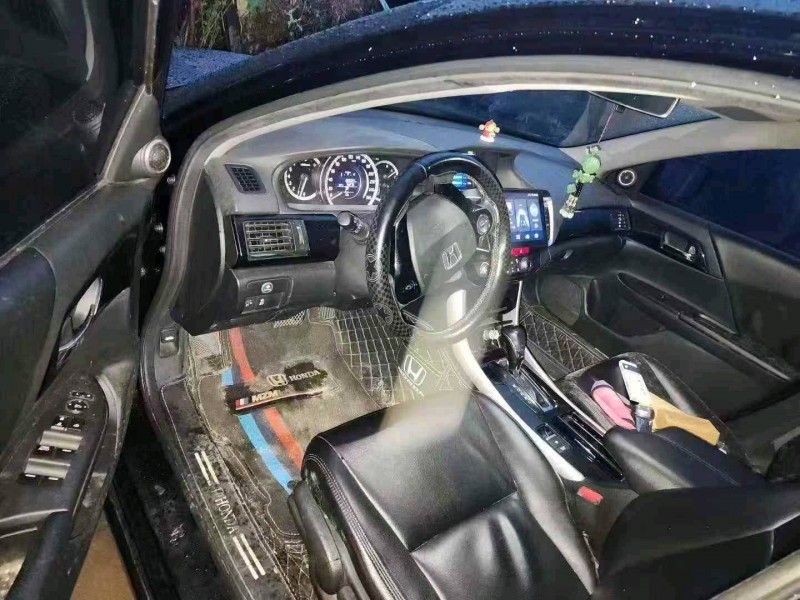 徐州16年本田雅阁3