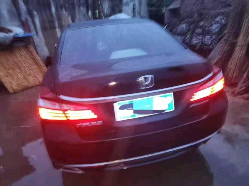 徐州16年本田雅阁4