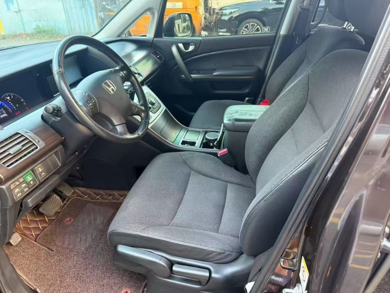 深圳13年本田艾力绅4