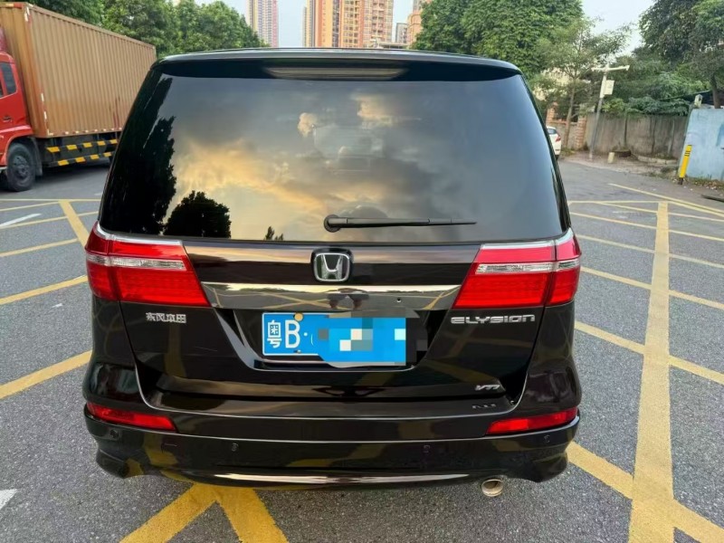 深圳13年本田艾力绅8