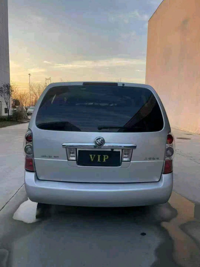 宿迁13年别克GL89