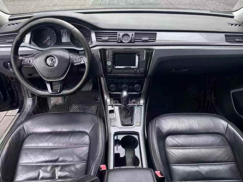 佛山16年大众迈腾5