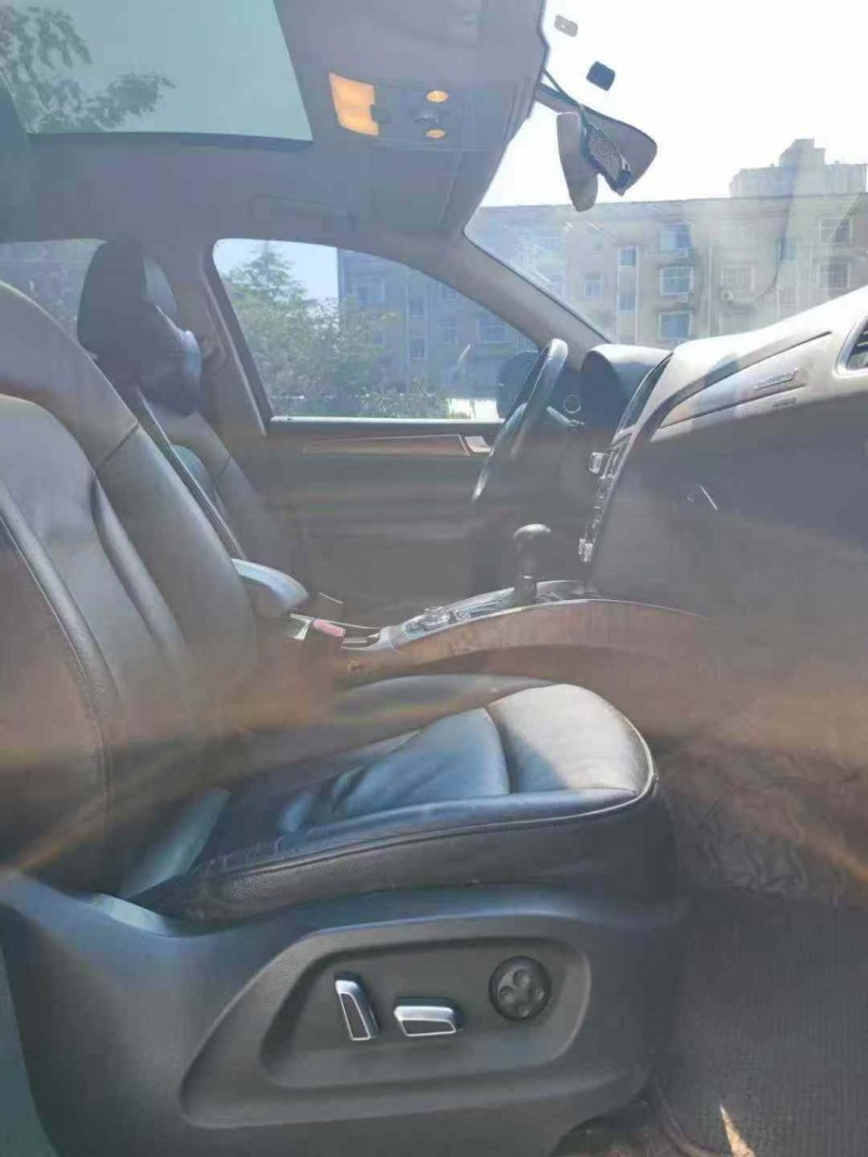 岳阳13年奥迪Q56