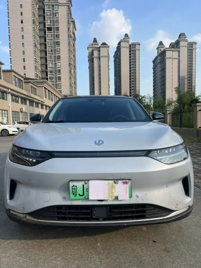 江门23年零跑汽车C111