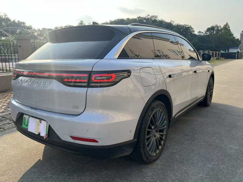 江门23年零跑汽车C118