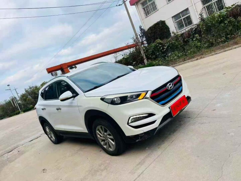 青岛17年现代途胜2