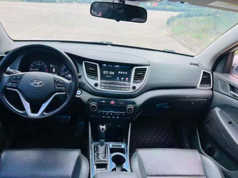 青岛17年现代途胜6