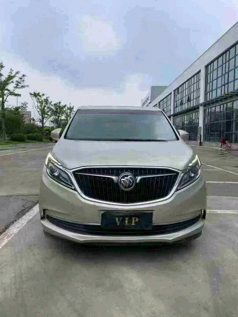 宿迁19年别克GL81