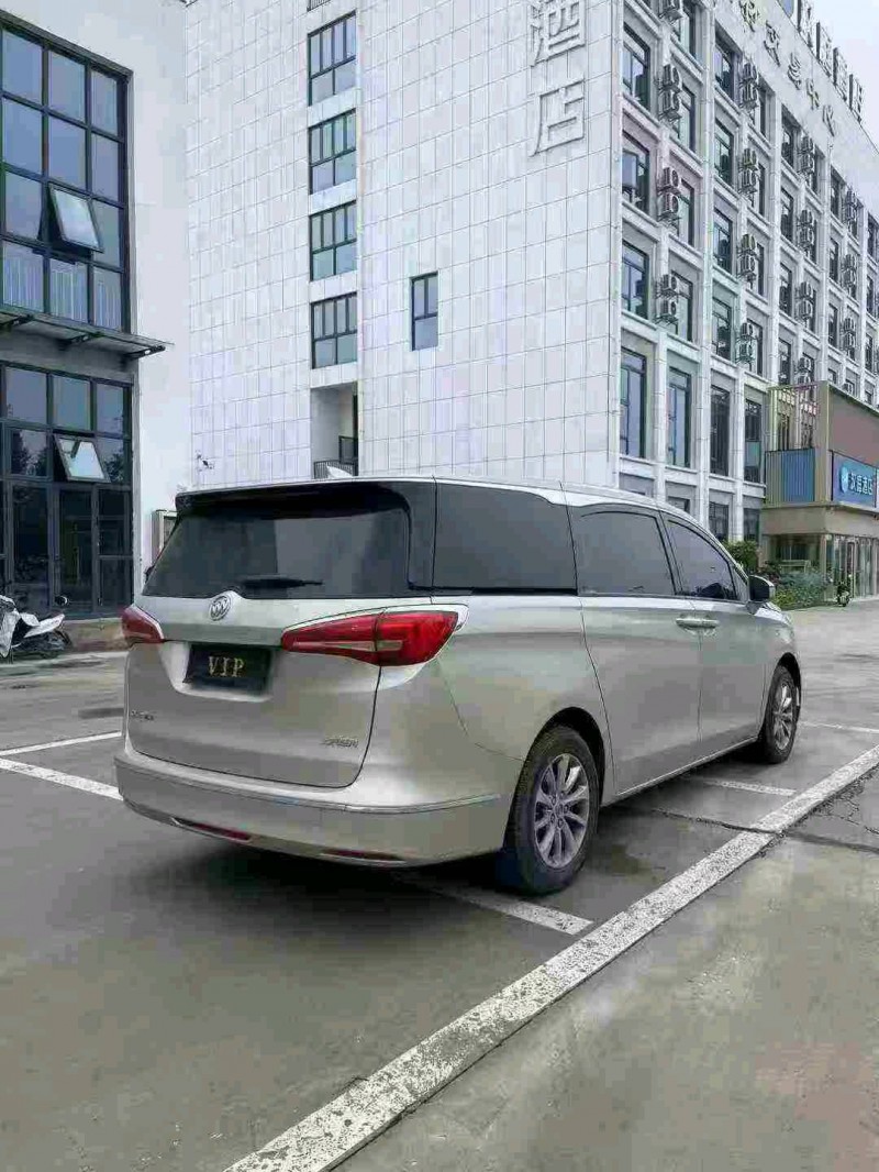 宿迁19年别克GL87