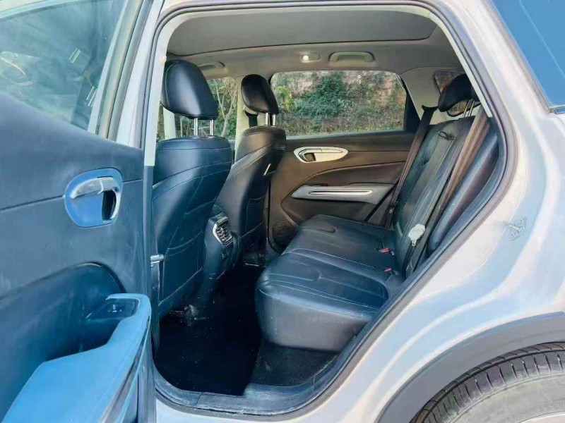 青岛24年奔腾T905