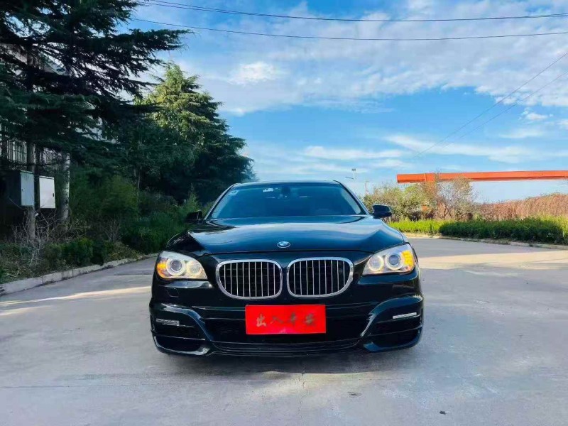 青岛12年宝马7系1