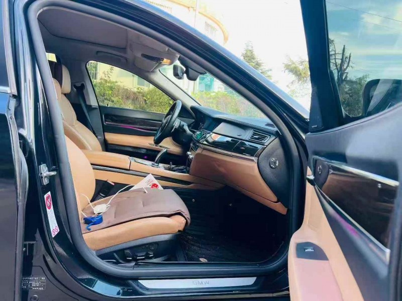 青岛12年宝马7系6