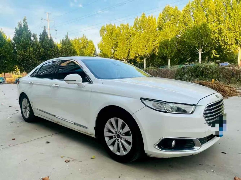 青岛16年福特金牛座3