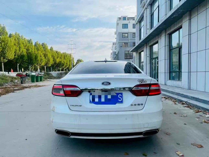 青岛16年福特金牛座9