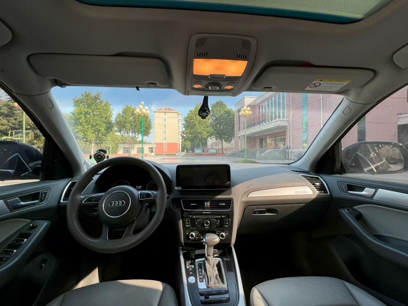 德州17年奥迪Q54