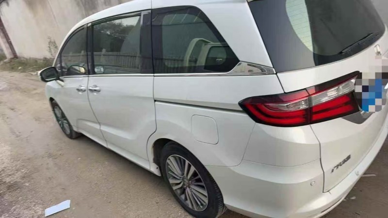 青岛18年本田奥德赛2