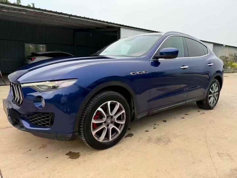 泰安17年玛莎拉蒂Levante3