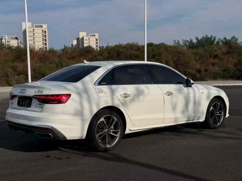 张家口22年奥迪A4L8