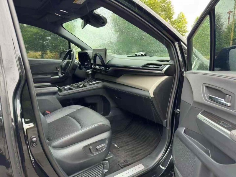 常州23年丰田格瑞维亚8