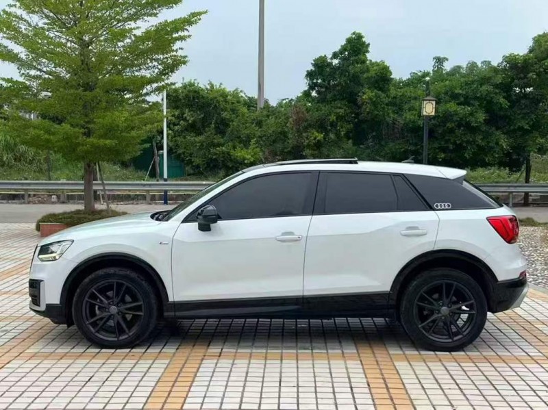 汕头21年奥迪Q23