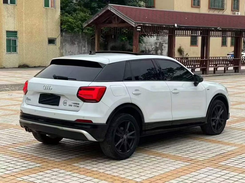 汕头21年奥迪Q28