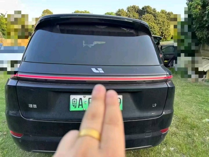 广州23年理想L96