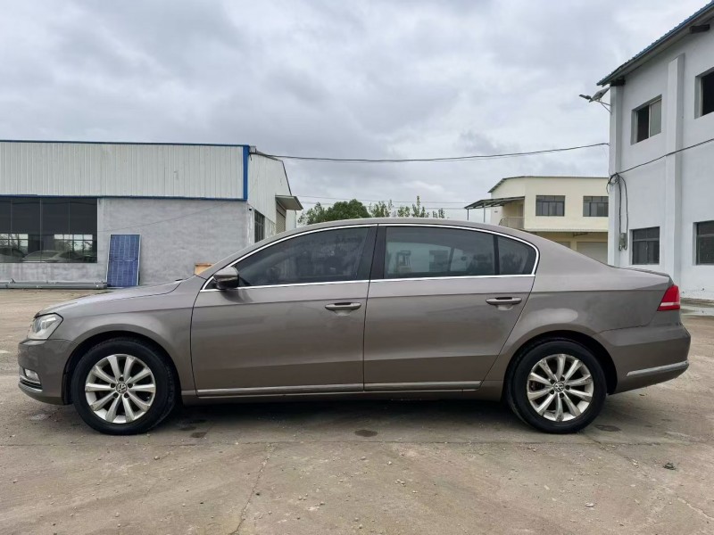 襄阳15年大众迈腾4