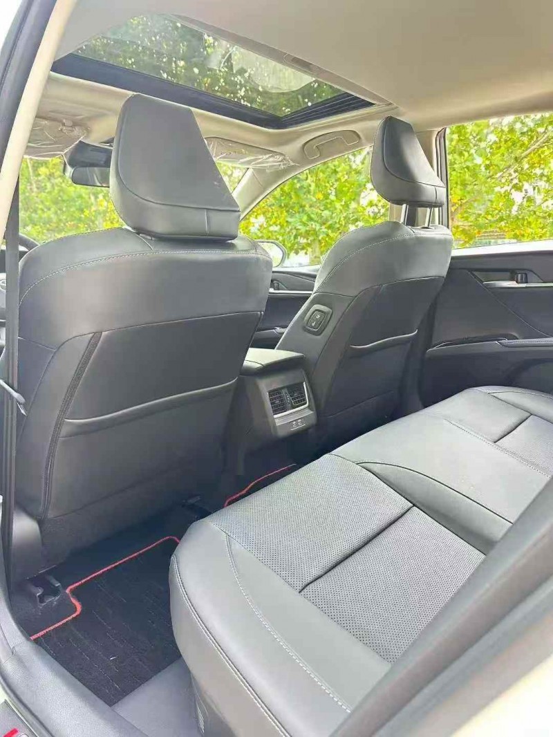 安庆25年丰田凯美瑞5