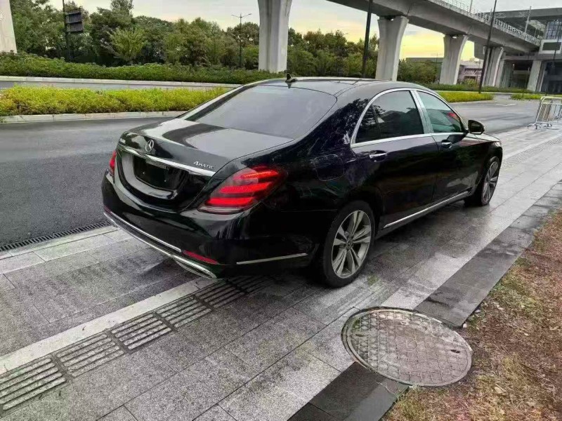 九江14年奔驰S8