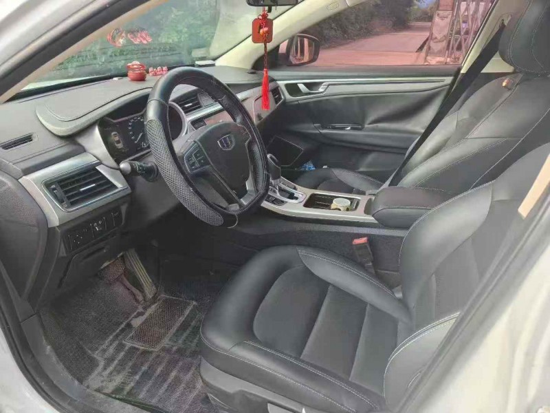 安阳17年吉利帝豪6