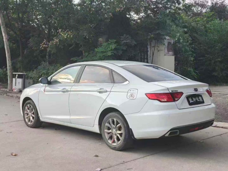 安阳17年吉利帝豪7